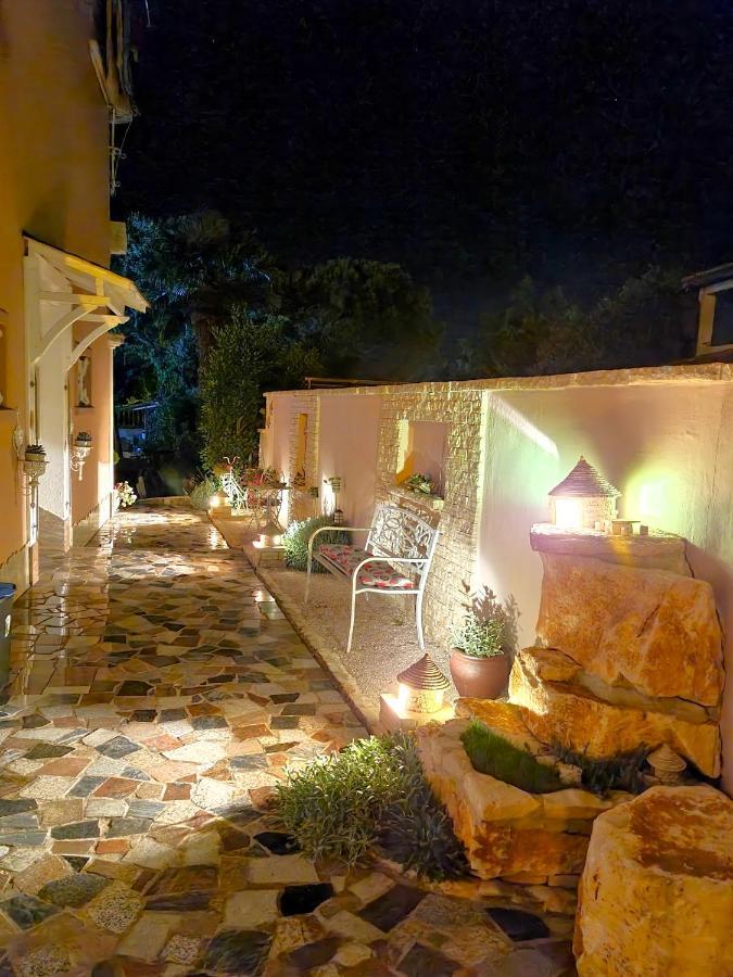Apartment Villa Engel With Pool Porec Bagian luar foto