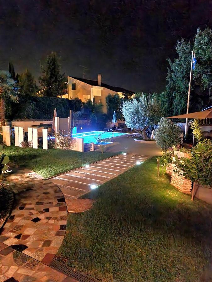 Apartment Villa Engel With Pool Porec Bagian luar foto